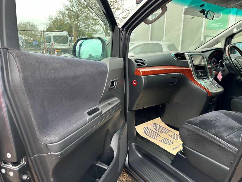 Toyota Vellfire 2.4 S Black #41