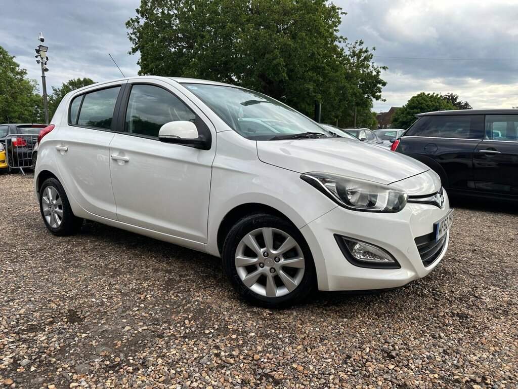 Hyundai I20 1.2 Active Euro 5 WF62YHX White #5