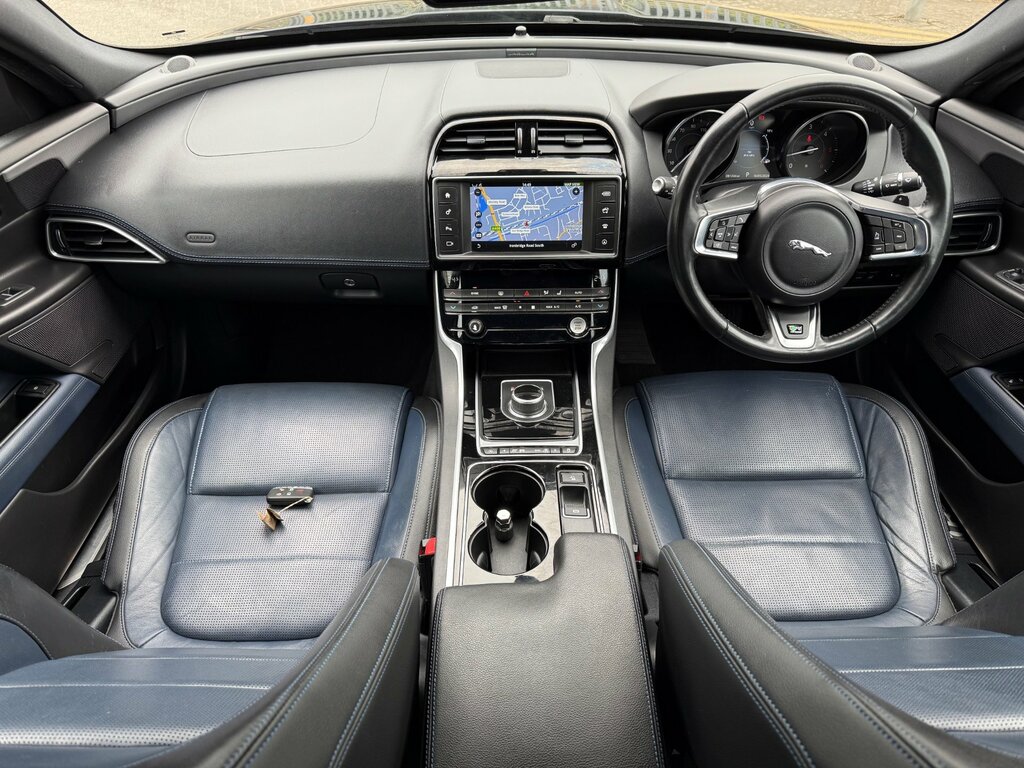 Jaguar XE 2.0D R-sport Saloon Euro 6 Ss BV17DVN Blue #3
