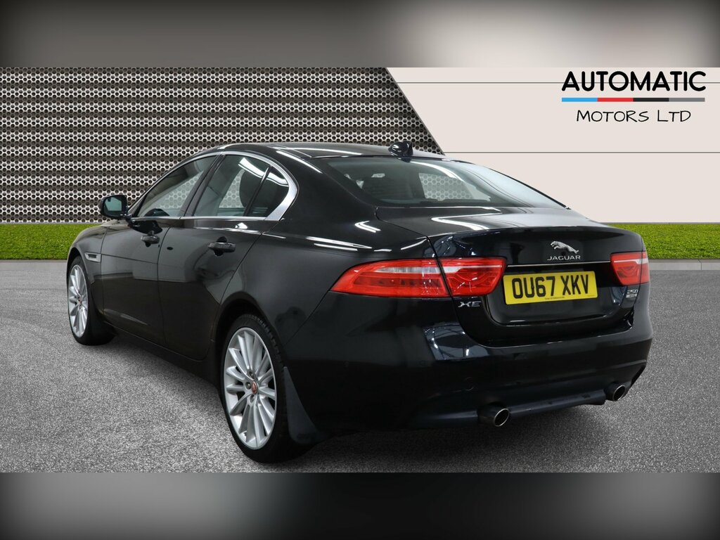 Jaguar XE 2.0D Portfolio Saloon Awd Euro 6 OU67XKV Black #2
