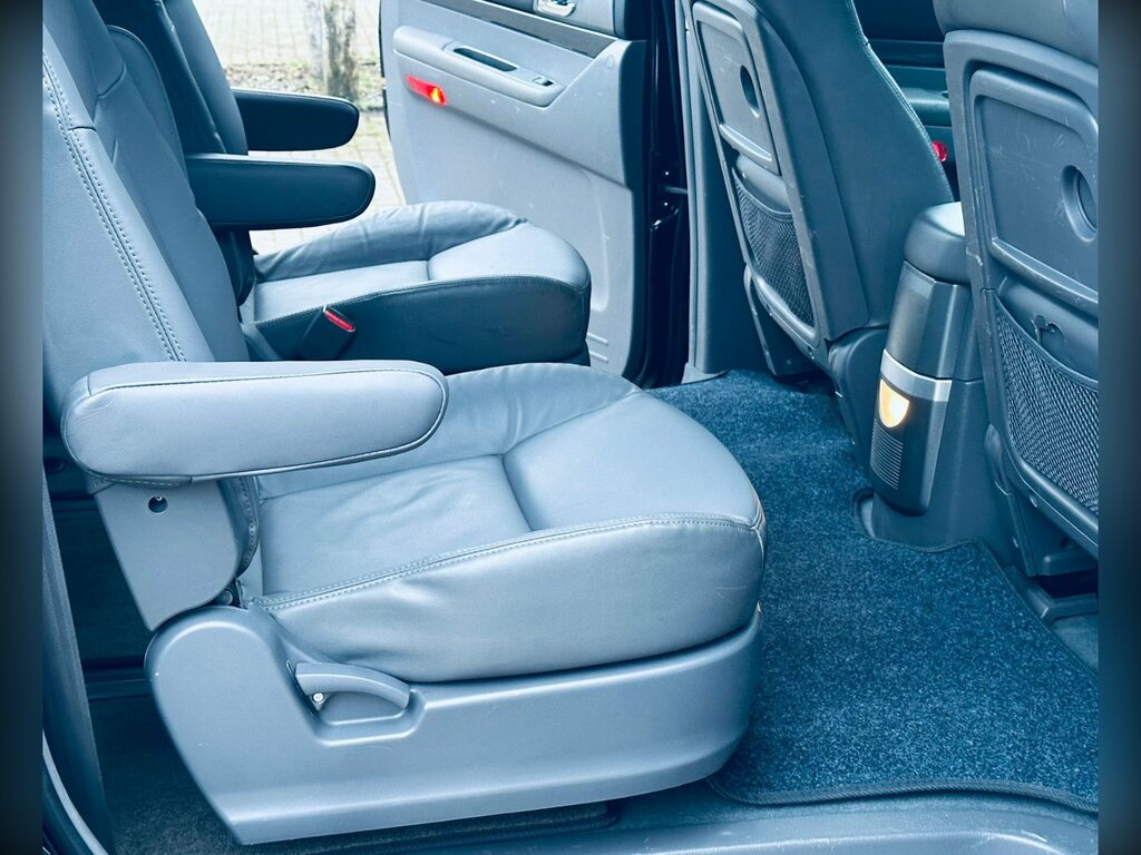SsangYong Turismo Ex Black #28