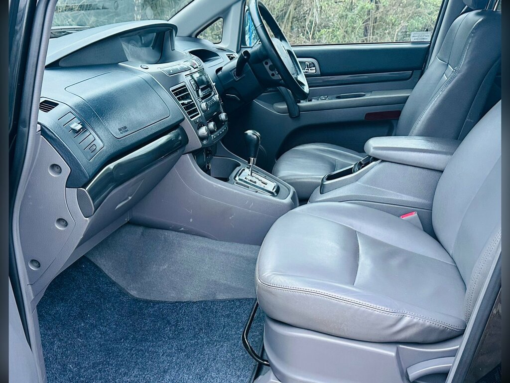 SsangYong Turismo 2.0 E-xdi Ex Mpv T-tronic 4Wd Selectabl Black #3
