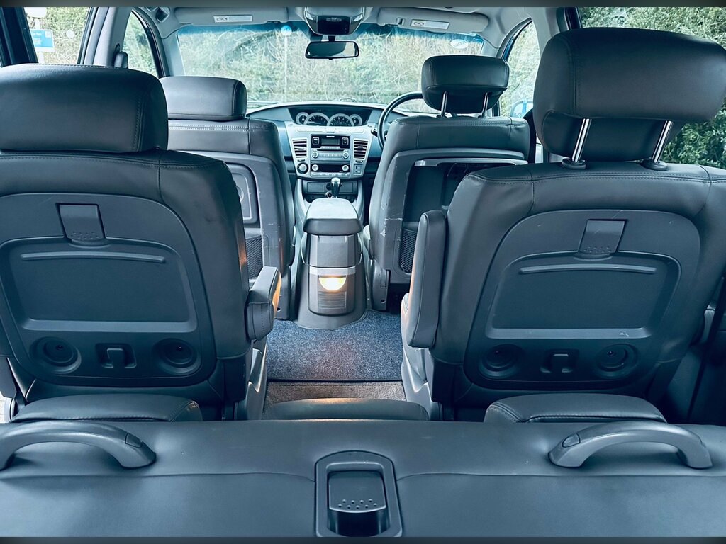 SsangYong Turismo Ex Black #18