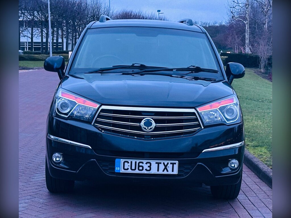 SsangYong Turismo Ex Black #8