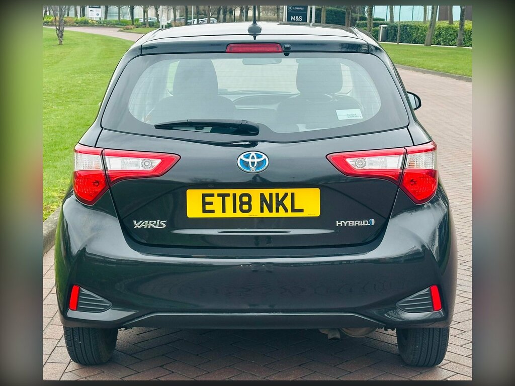 Toyota Yaris 1.5 Vvt-h Icon Tech Hatchback Hybrid E- ET18NKL Black #6