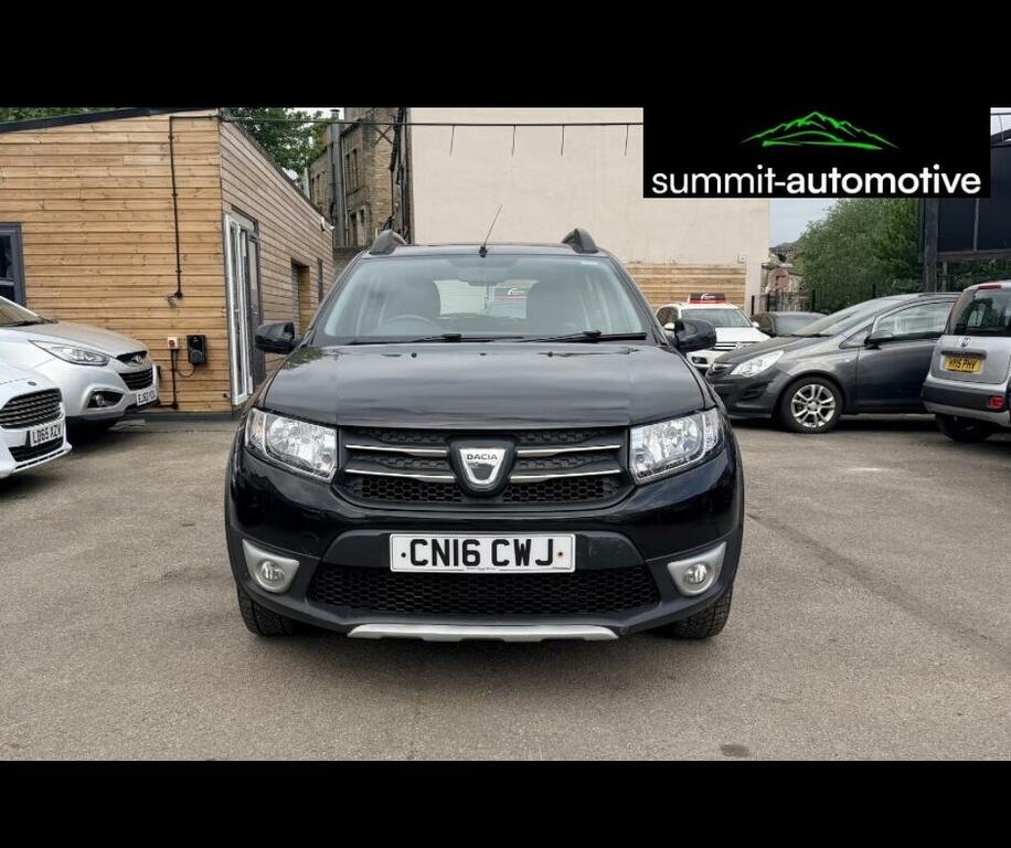 Dacia Sandero Stepway 0.9 Tce Laureate Euro 6 Ss CN16CWJ Black #2