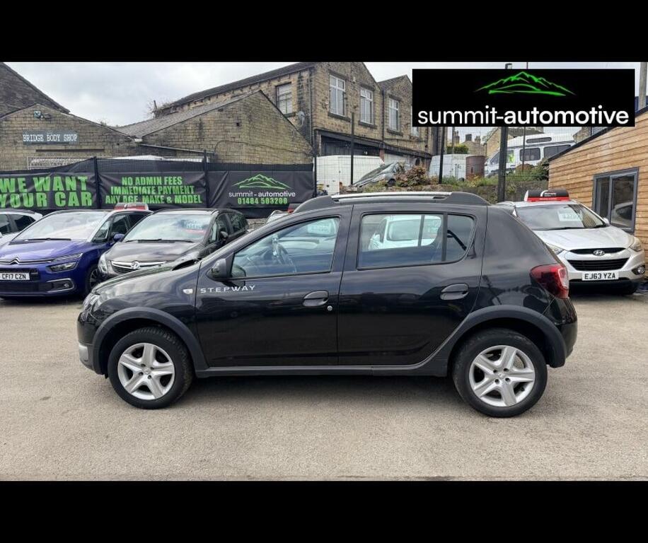 Dacia Sandero Stepway 0.9 Tce Laureate Euro 6 Ss CN16CWJ Black #4
