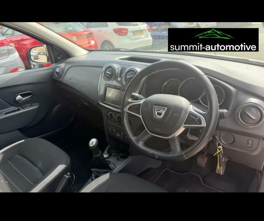 Dacia Sandero Stepway 0.9 Tce Essential Euro 6 Ss CV68ABX Silver #2