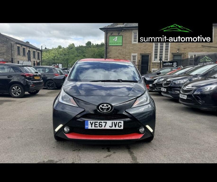Toyota Aygo 1.0 Vvt-i X-press Euro 6 YE67JVG Grey #3