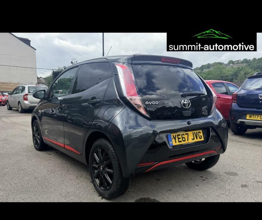 Toyota Aygo 1.0 Vvt-i X-press Euro 6 YE67JVG Grey #6