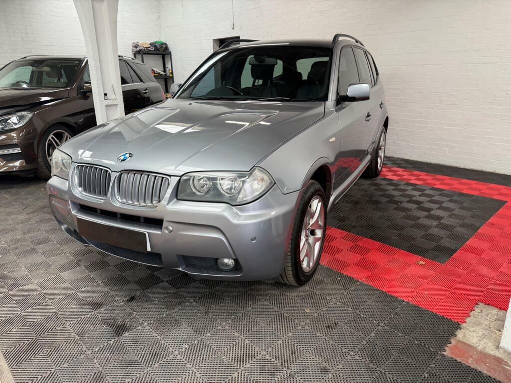 BMW X3 3.0Sd M Sport Step Black #3