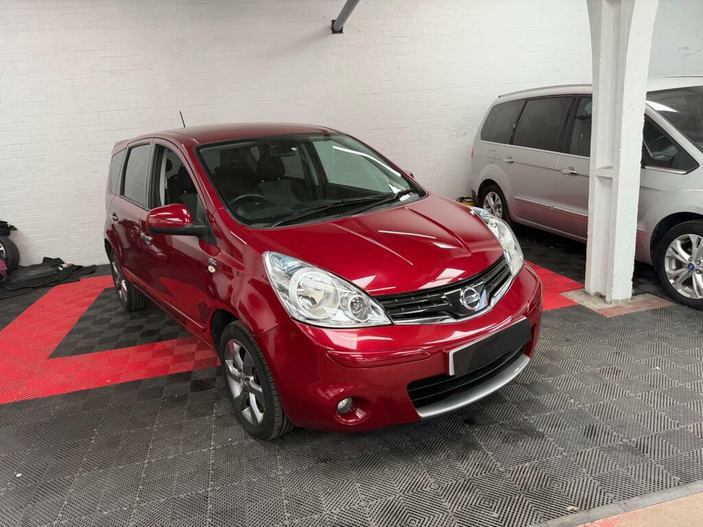 Nissan Note 1.4 16V N-tec Euro 5 Red