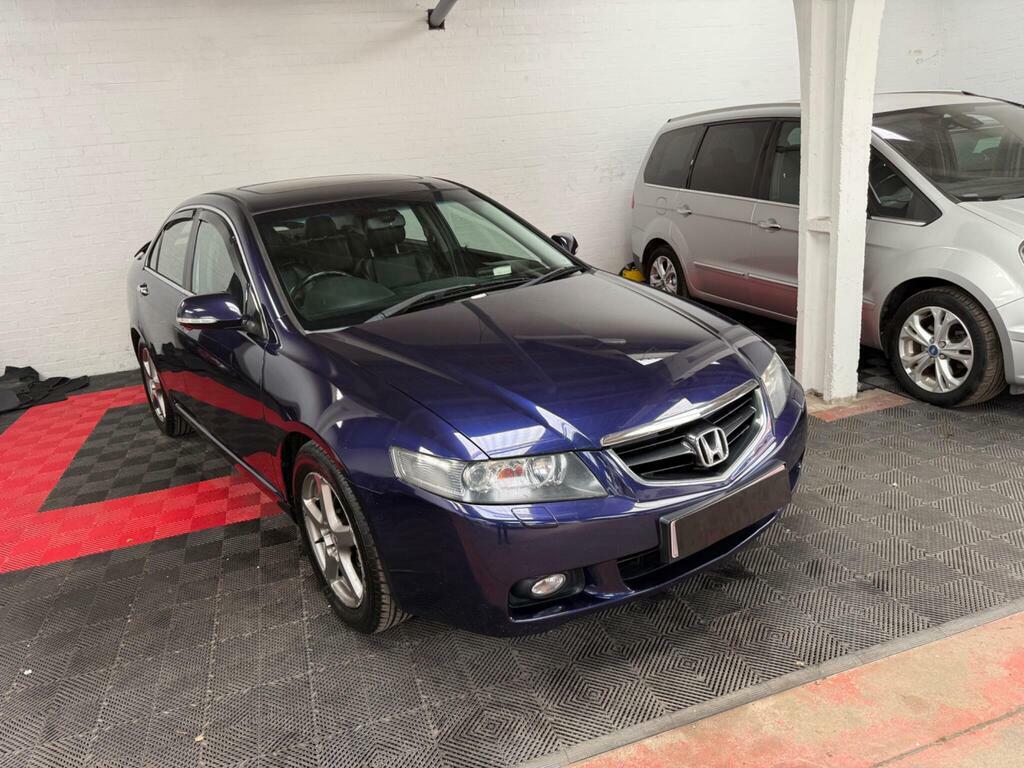 Honda Accord Executive Black #1