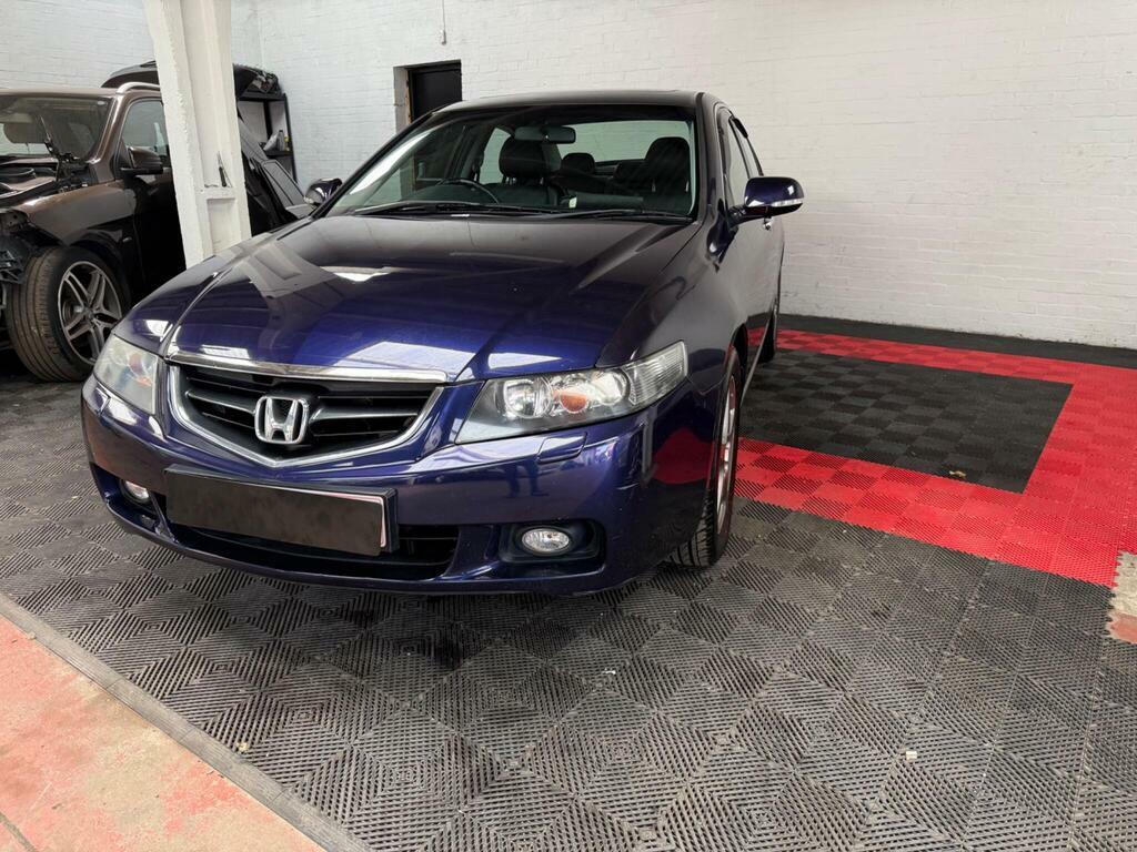 Honda Accord Executive Black #4