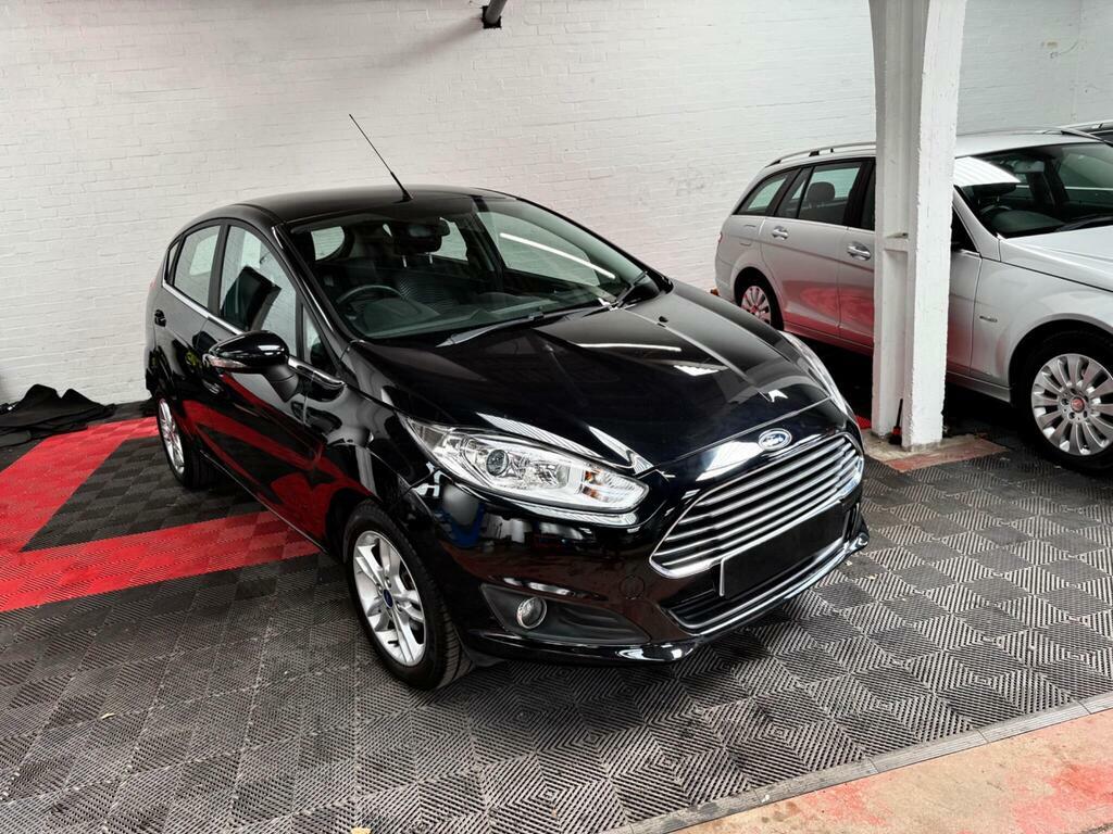 Ford Fiesta 1.25 Zetec Euro 5 Black