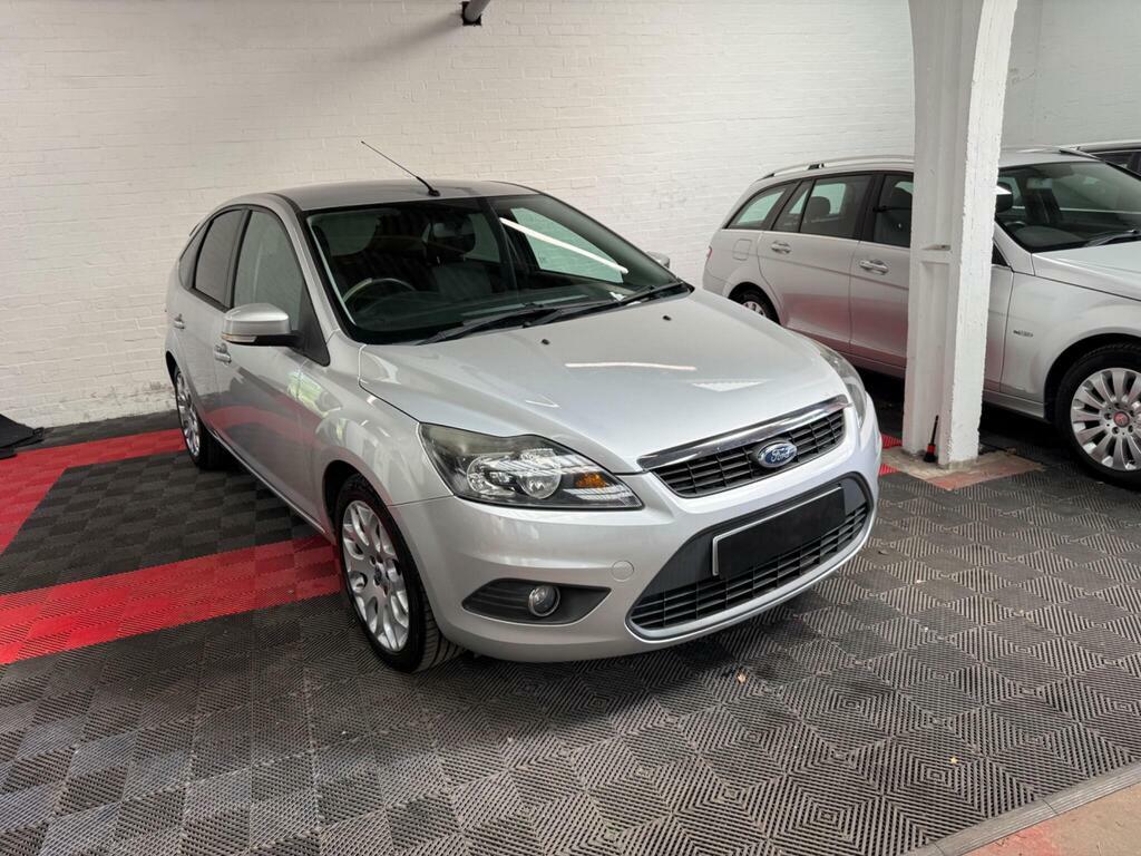 Ford Focus 1.6 Zetec Silver