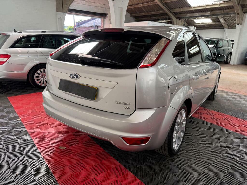 Ford Focus 1.6 Zetec Silver #6