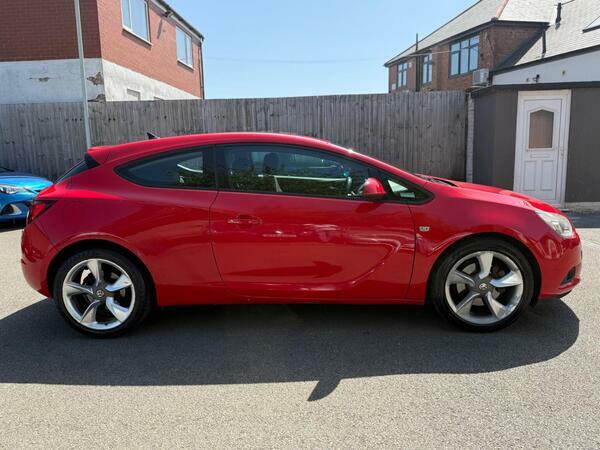 Vauxhall Astra GTC 1.4T 16V Sport Euro 5 Ss  #4