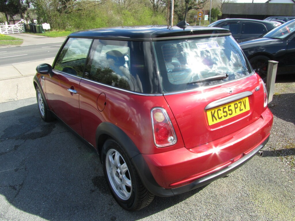 Mini Hatch Hatchback 1.6 One Seven Hatch 2005 KC55PZV Red #4
