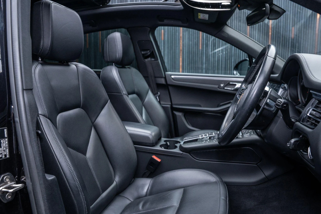 Porsche Macan 2.0T Pdk 4Wd Euro 6 Ss RX20ZFK Black #2