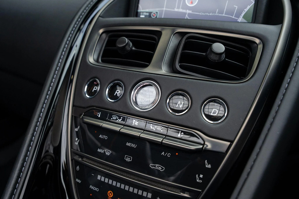 Aston Martin DBS 5.2 V12 Biturbo Superleggera Coupe Grey #20