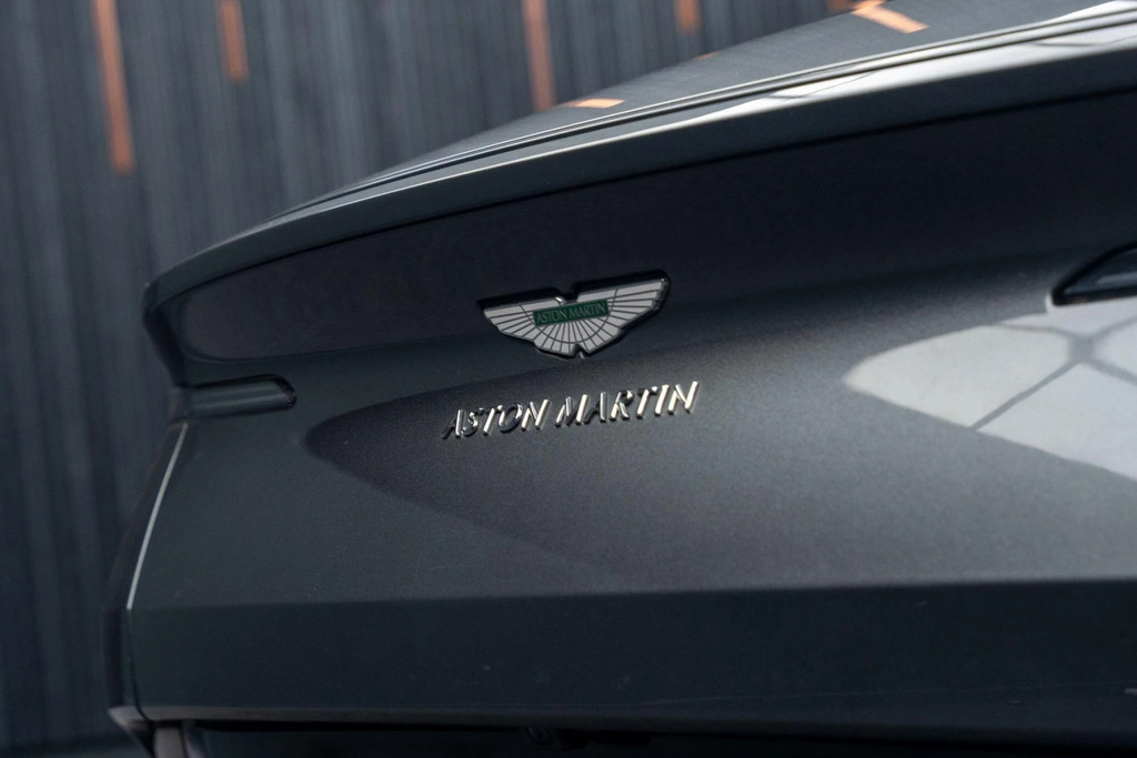 Aston Martin DB11 V8 Touchtronic Black #26