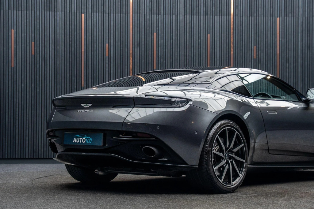 Aston Martin DB11 V8 Touchtronic Black #22