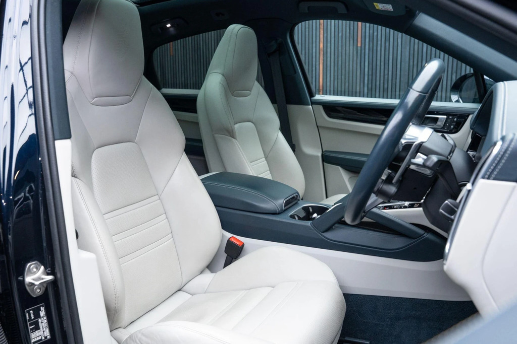 Porsche Cayenne 3.0T V6 Tiptronics 4Wd Euro 6 Ss VE22GZU Blue #2