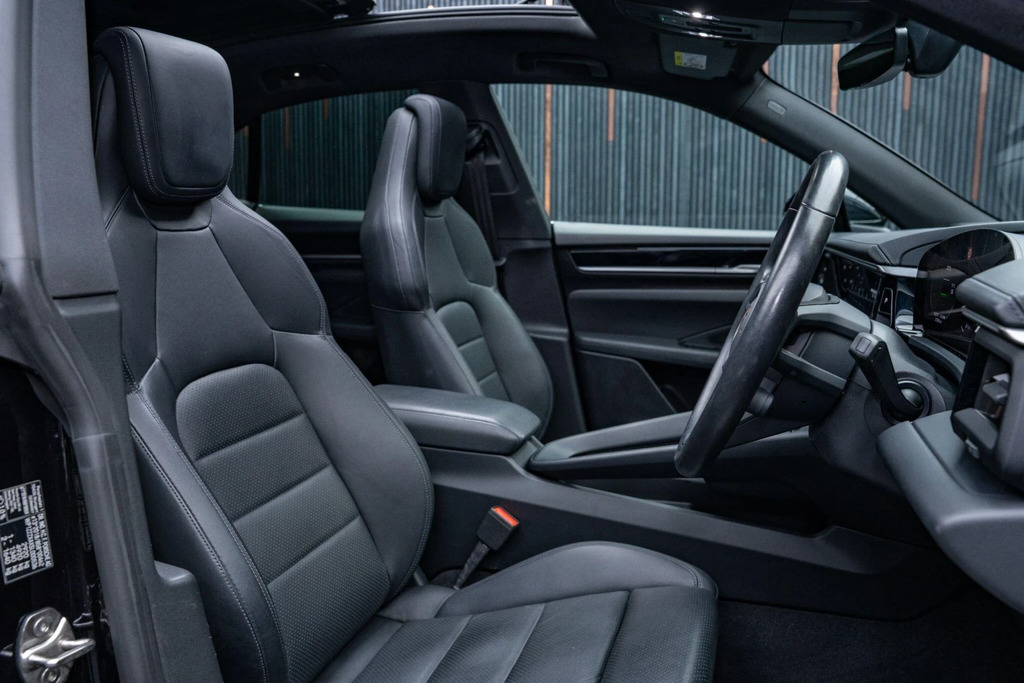 Porsche Macan 100Kwh 4 4Wd KE74VHL Black #2