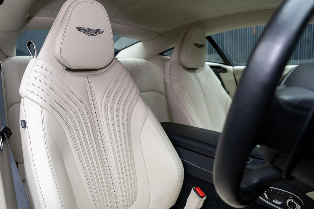 Aston Martin DB11 4.0 V8 Euro 6 Ss Grey #2