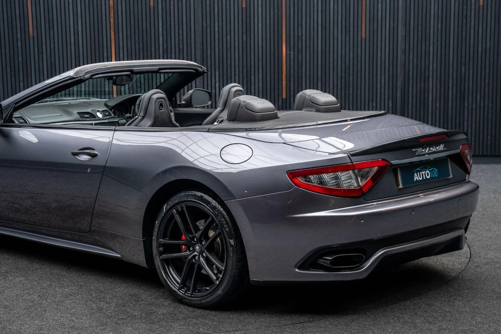 Maserati GranCabrio Grancabrio Mc Red #21