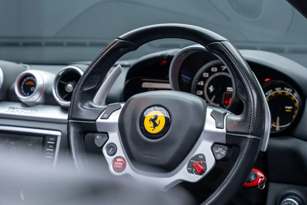 Ferrari California Automatic Black #45