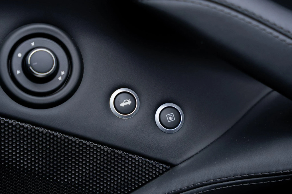 Ferrari California Automatic Black #37