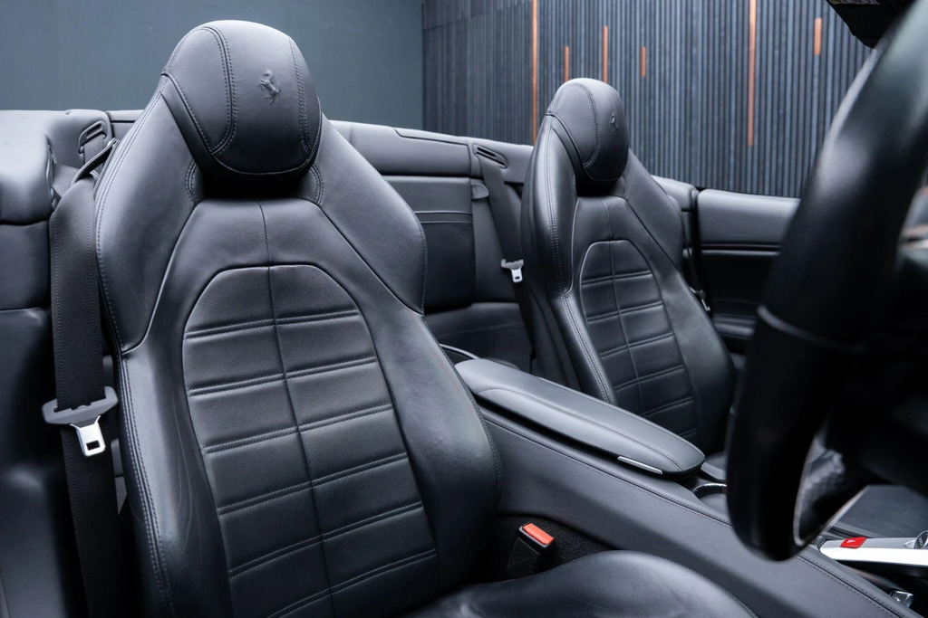 Ferrari California Automatic Black #12