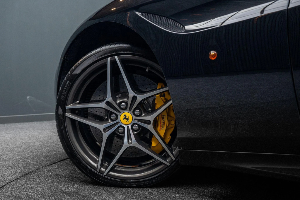 Ferrari California Automatic Black #13