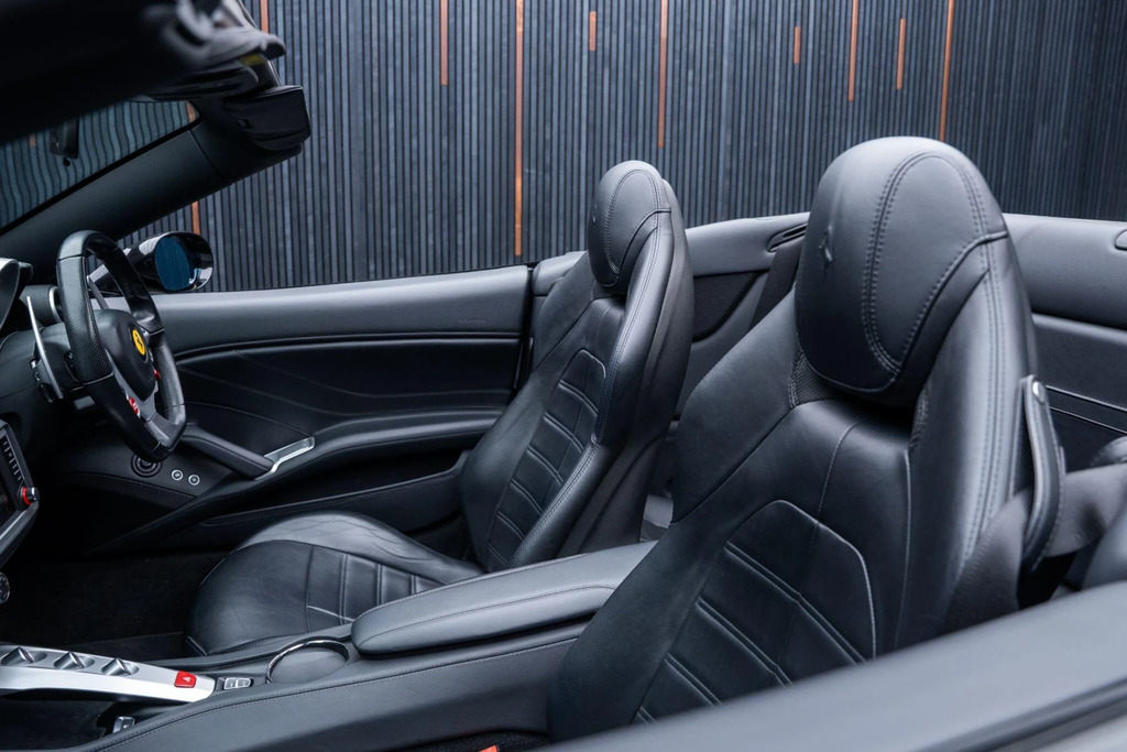 Ferrari California Automatic Black #43