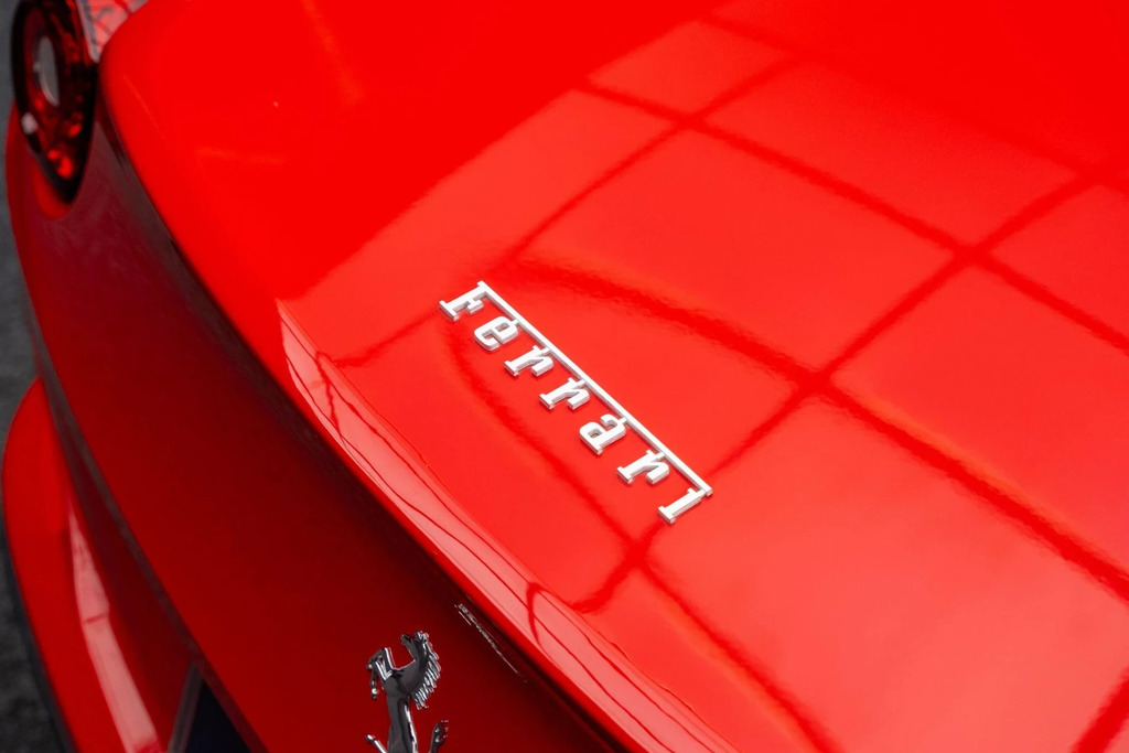 Ferrari California T Hele Red #26