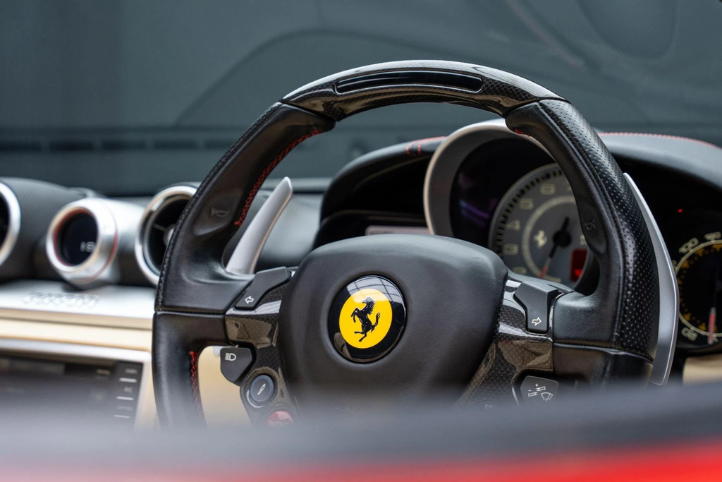 Ferrari California T Hele Red #47