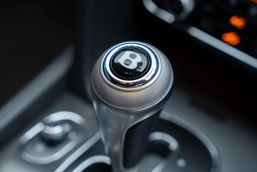 Bentley Continental V8  #37