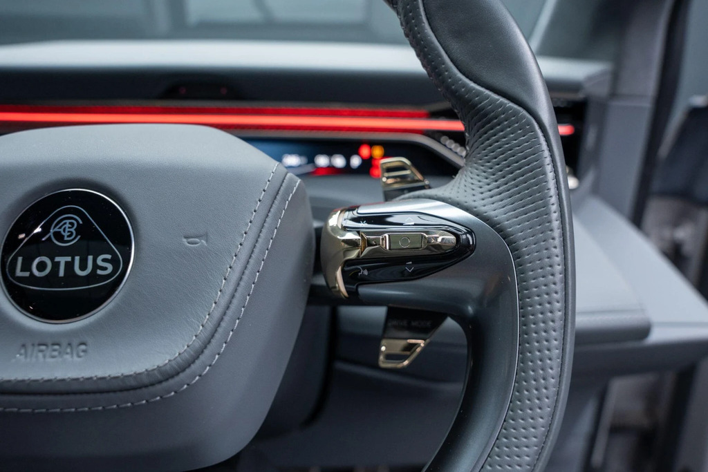 Lotus Eletre 450Kw S 112Kwh Estate LG74JDK Black #30