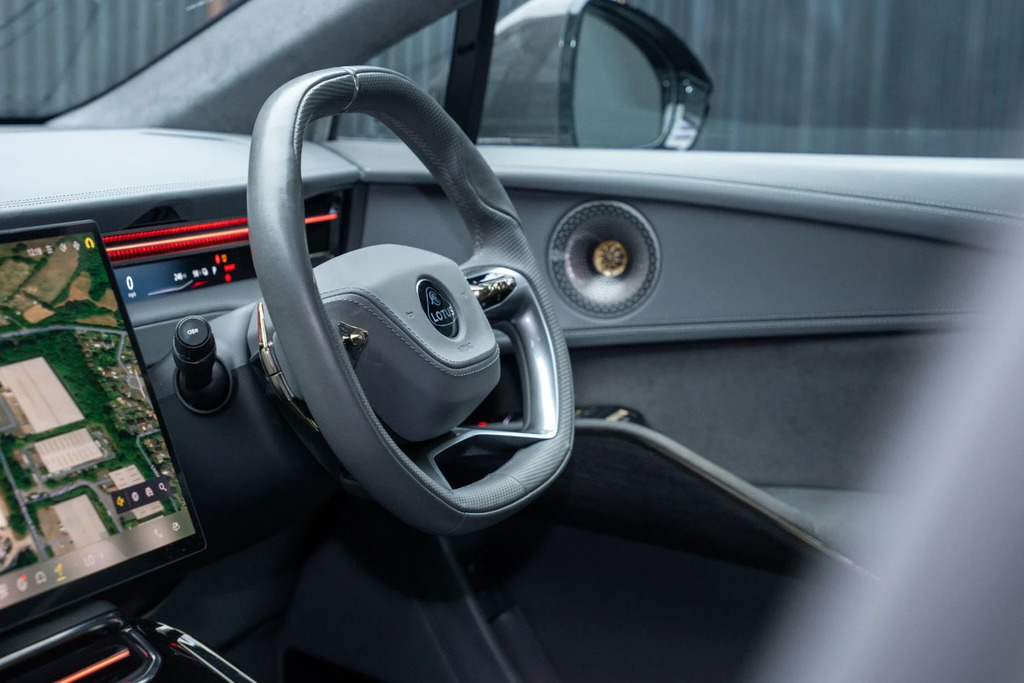 Lotus Eletre 450Kw S 112Kwh Estate LG74JDK Black #39