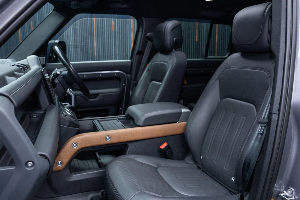 Land Rover Defender 130 3.0 D300 X-dynamic Hse 130 8 Seat Estat Black #43
