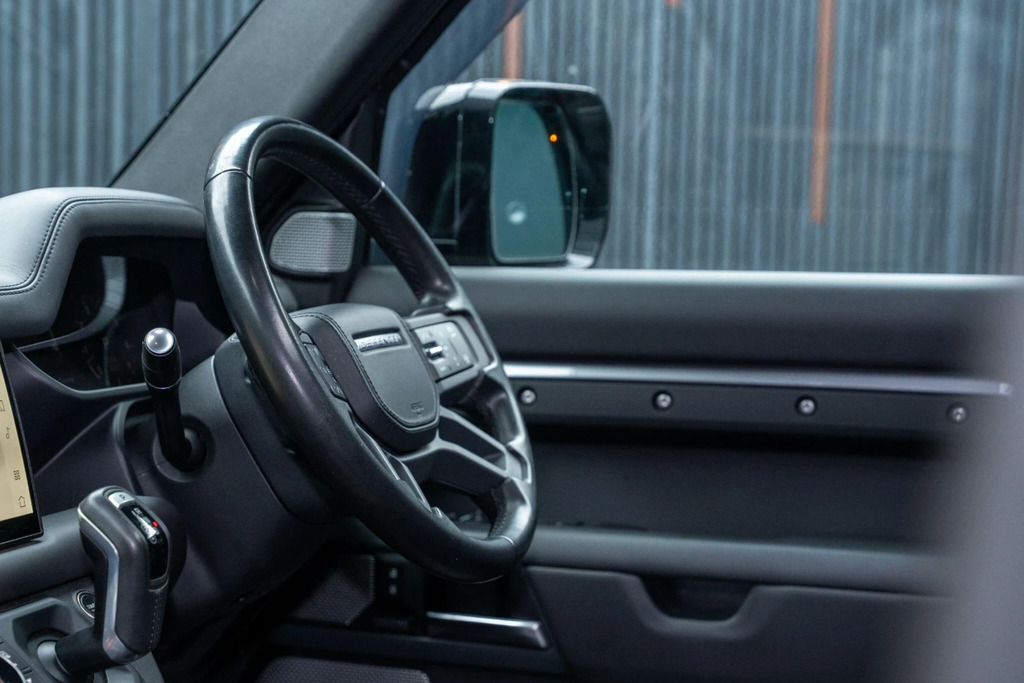 Land Rover Defender 130 3.0 D300 X-dynamic Hse 130 8 Seat Estat Black #48