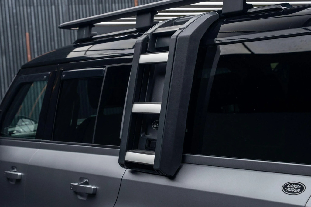Land Rover Defender 130 3.0 D300 X-dynamic Hse 130 8 Seat Estat Black #8