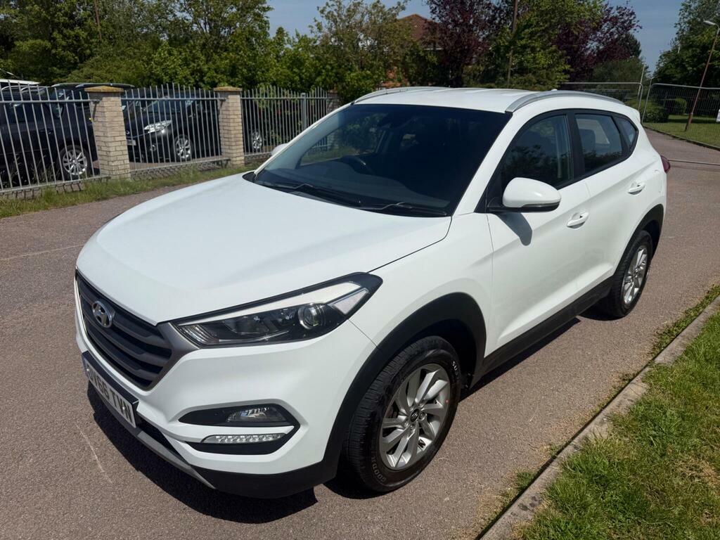 Hyundai Tucson 1.7 Crdi Blue Drive Se Euro 6 S S OV66TVN White #3