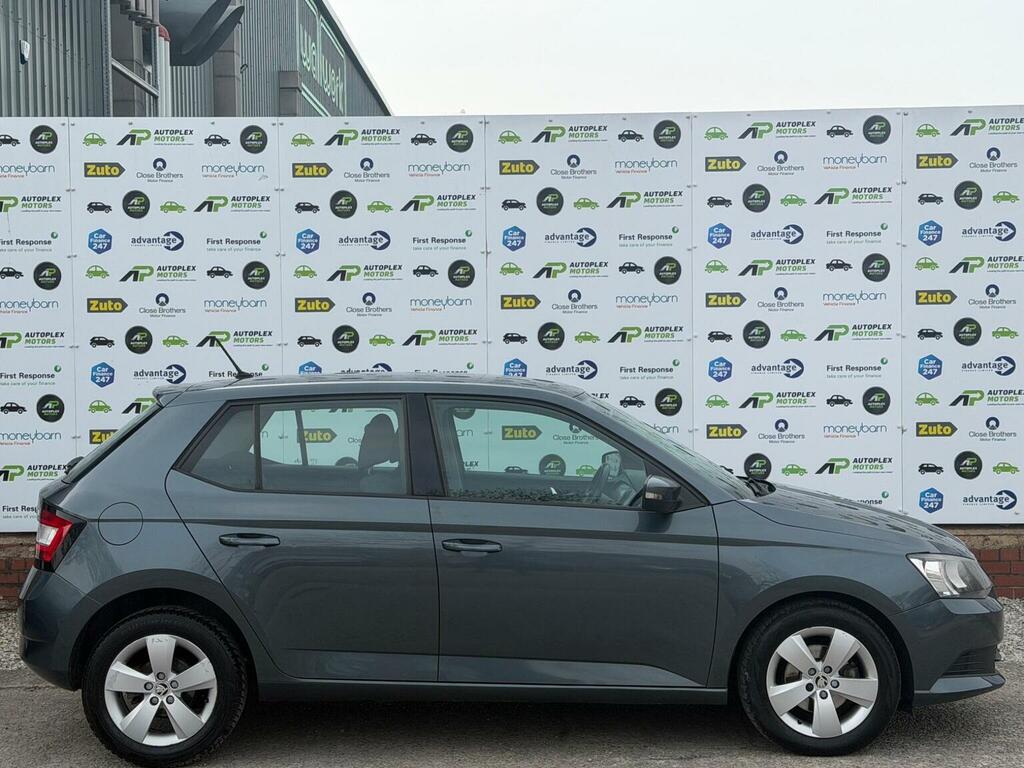 Skoda Fabia Hatchback 1.4 Tdi Se Dsg Euro 6 Ss 201565 HV65FXL Grey #6