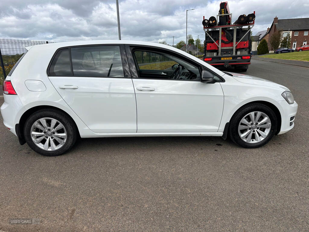 Volkswagen Golf 1.6 Tdi 105 Se LIG7928 White #6