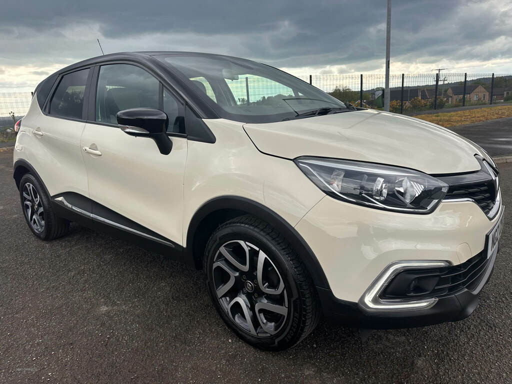 Renault Captur 0.9 Tce 90 Iconic NGZ1293 Black #2
