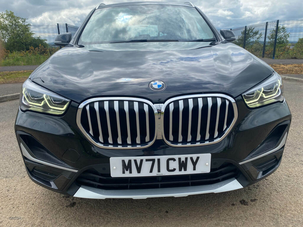 BMW X1 Sdrive 18D Xline Step MV71CWY Black #3