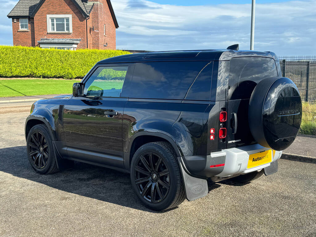 Land Rover Defender 3.0 D200 Hard Top Black #5
